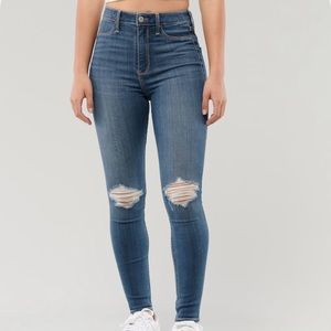 Hollister Ultra High Rise Jean Leggings **NEVER WORN